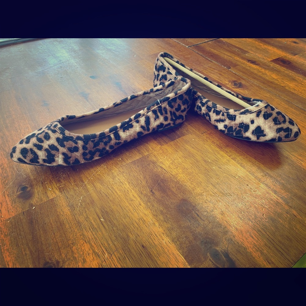 Brand New- Women’s leopard print flats